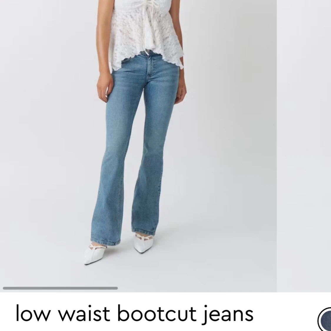 Blå bootcut jeans
