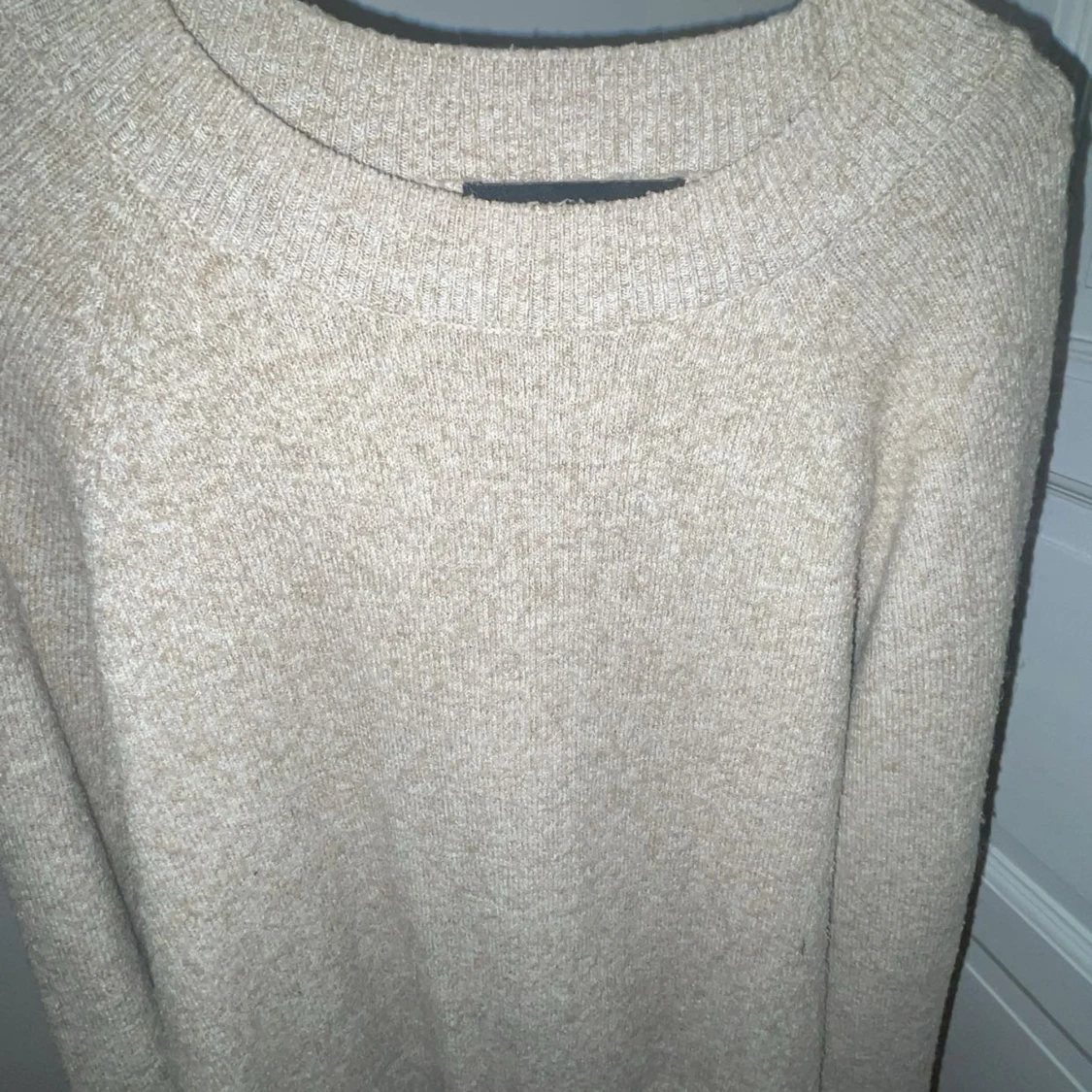 Beige stickad tröja från Vero Moda
