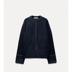 Stickad Zara tröja - Jättefin och skön blå stickad tröja från Zara, i nyskick!! använd en gång 💙