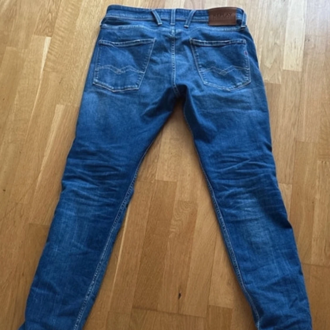 Blå jeansbyxor från Replay - 1