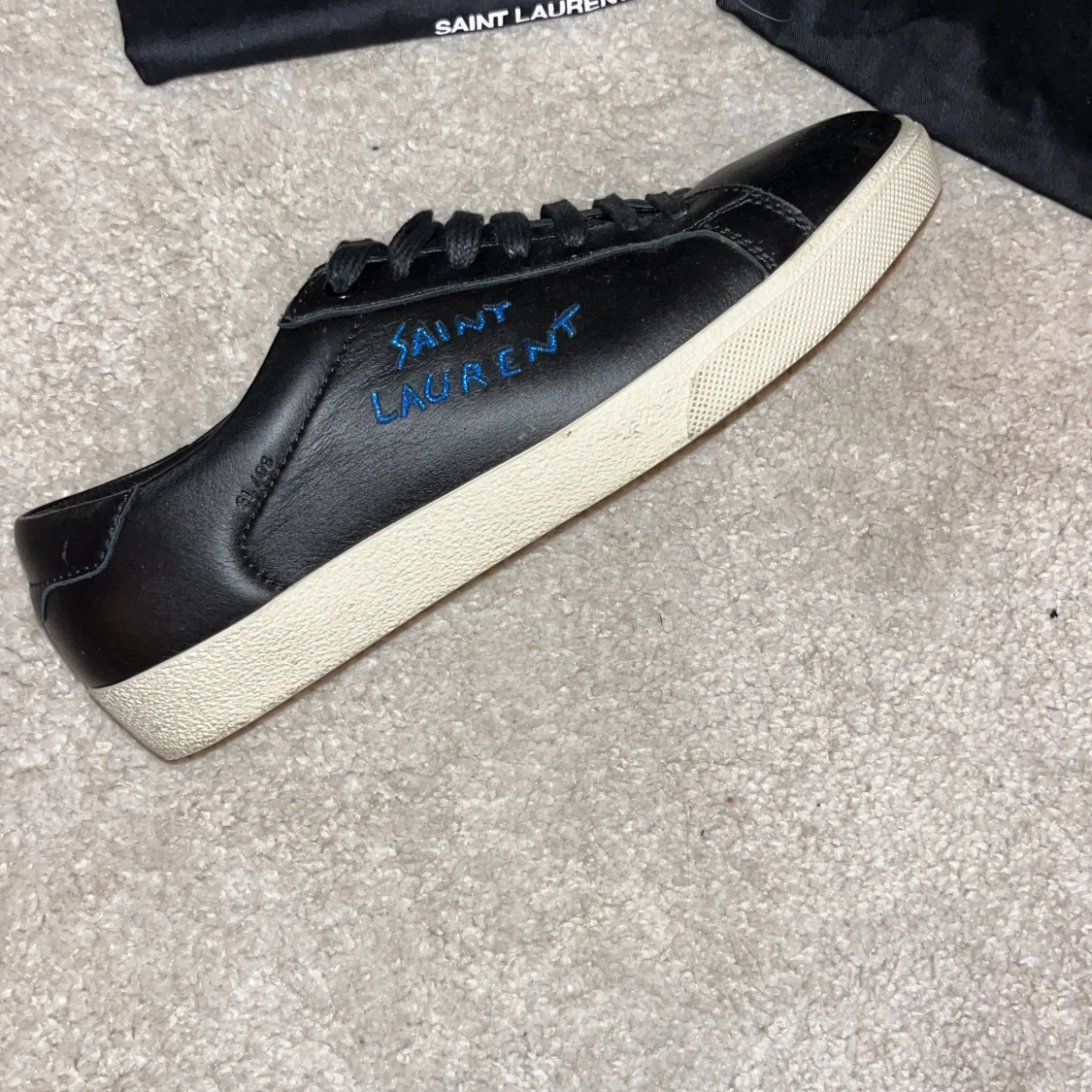 Svarta sneakers från Saint Laurent - 90