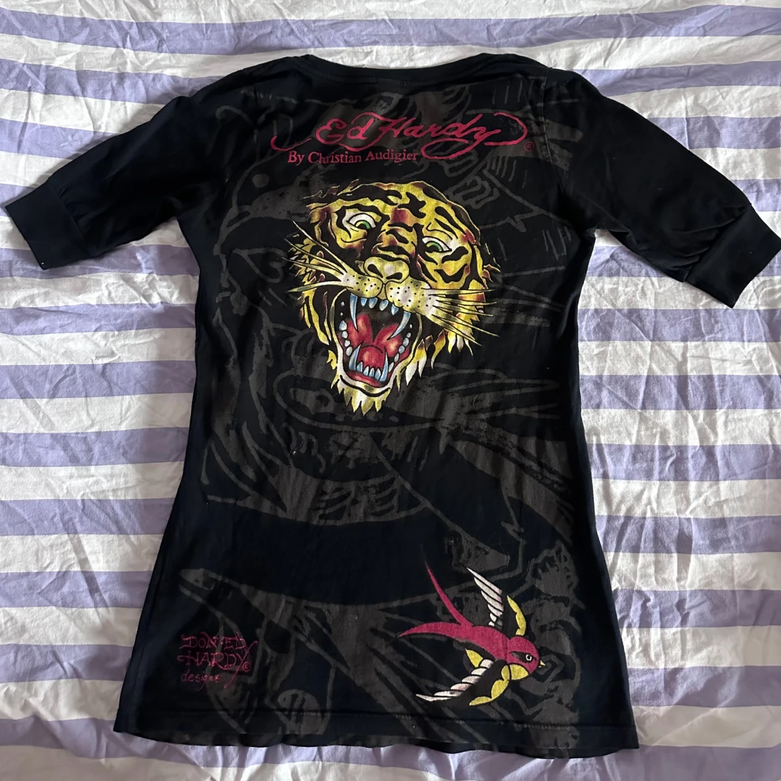 Svart Ed Hardy topp med tryck - 90