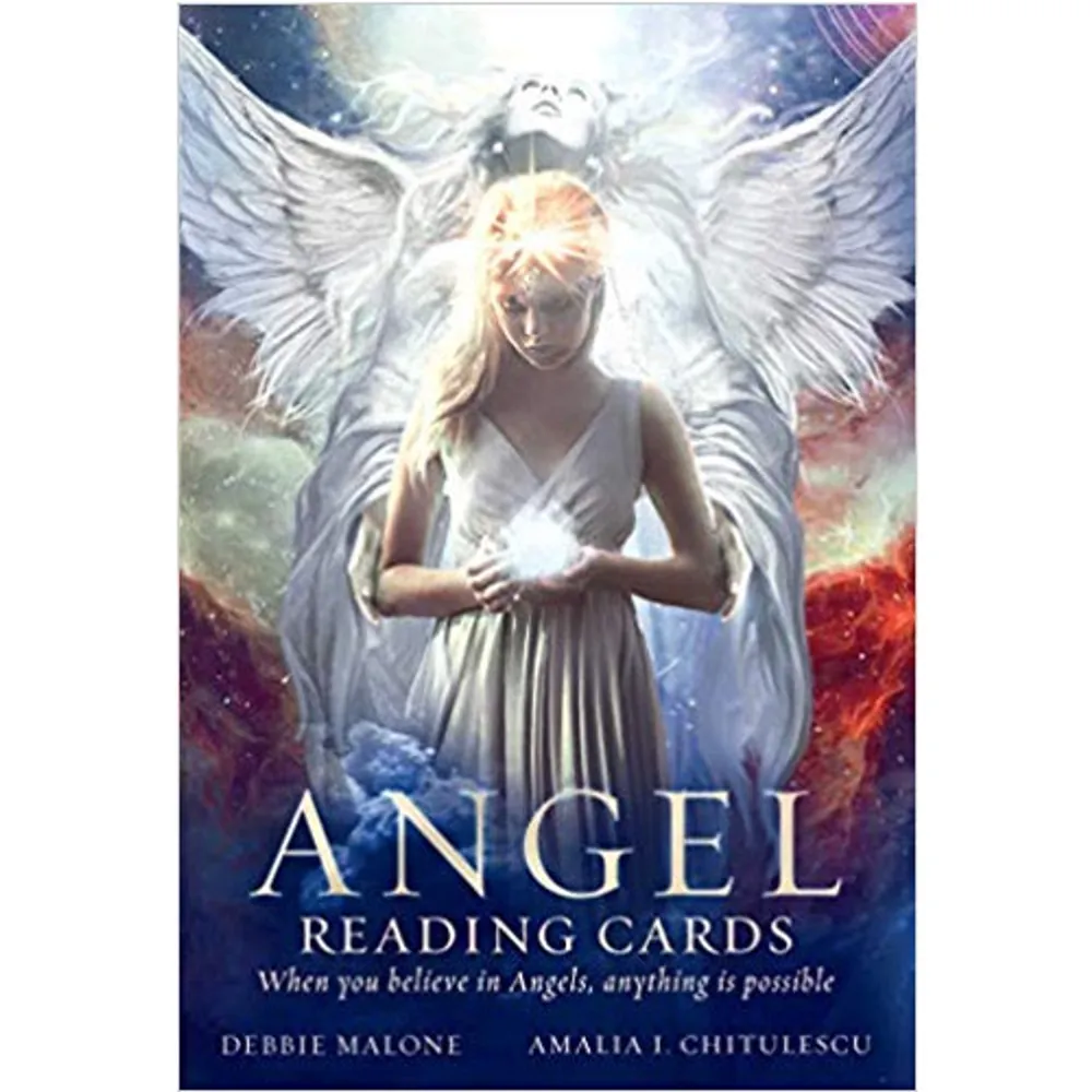 ANGEL READING CARDS by Debbie Malone, comprises a beautiful collection of Angels to help you tackle any situation; from the Angel of Travel, Angel of Fertility, Angel of Detoxification, Angel of Enlightenment to the Bully Prevention Angel. The accompanying booklet takes you through the meaning behind each card and how best to utilise the Angels' energies. Pull a card for a message of the day, read for your friends and family or select one intuitively with the message that represents your chosen issue and connect with the healing energy of the Angel depicted. Debbie Malone happily says that Angels are amongst us and these cards can facilitate connection and peace with your very own Angels. We, as earthly beings, sometimes become too caught up with our daily lives that we forget that other realms exist around us. In an age where we are faced with daily challenges from forces that appear to be out of our control, ANGEL READING CARDS help us to connect to a higher realm and seek the assistance we need in our everyday lives. 36 full colour cards.. Böcker.