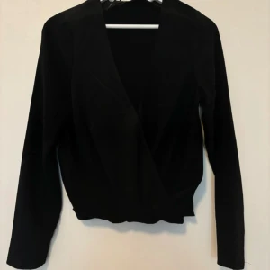 Blus bik bok - En typ blus eller va man ska kalla från bik bok, använt en gång om inte ens de men jätte fin men tycker inte den passade mej riktigt 