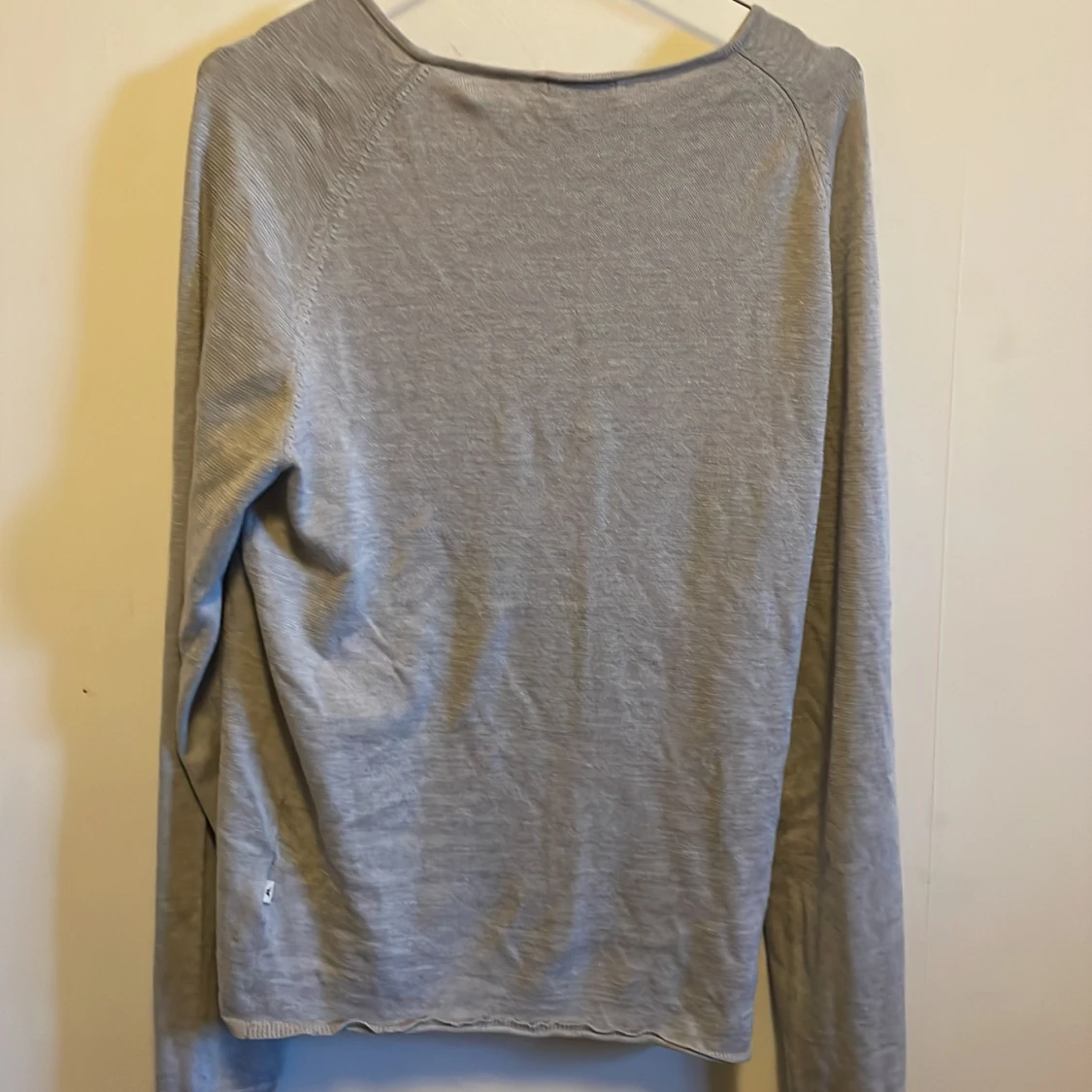 Grå långärmad tröja från J.Lindeberg - 90