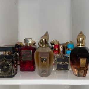 Parfym splits - Vinter Splitsen är äntligen här! ☃️❄️🌨️🎄  Har valt ut dem populäraste och absolut bästa vinter parfymerna från min samling :).   Priser:  Xerjoff • Naxos • 150kr Nishane • Ani • 150kr Initio • Oud For Greatness • 140kr Xerjoff • Tony Iommi • 175kr Alexandria II - 175kr Tom Ford • Tobacco Vanille  • 150kr MFK • Baccarat Rouge • 125kr PDM • Herod • 125kr  Har också dessa Tom Ford • Neroli Portofino • 130kr  Tom Ford • Manderino Di Amalfi  • 130kr Xerjoff • Torino 21 • 150kr Xerjoff • Erba Pura 150 kr