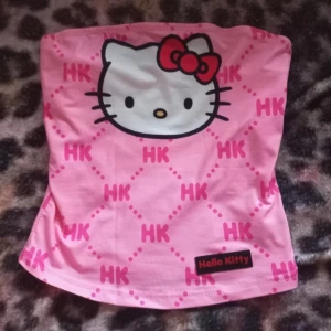 hello kitty tube top - Hello kitty tube top i storlek Xs✰ Inga märkbara effekter✰