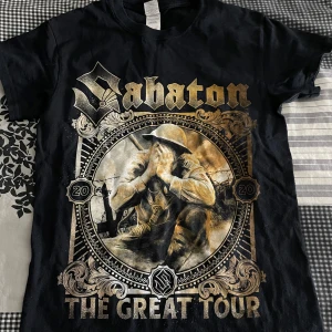 Bandtröja - Knappt använd, storlek S. Du står för frakten