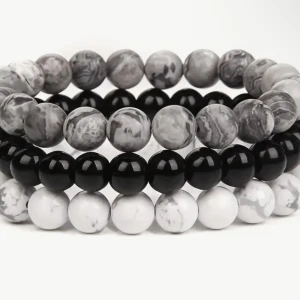 Pärlarmband - Säljer snygga armband som man kan ha till all stil Har alla färger som ni ser på bilden  