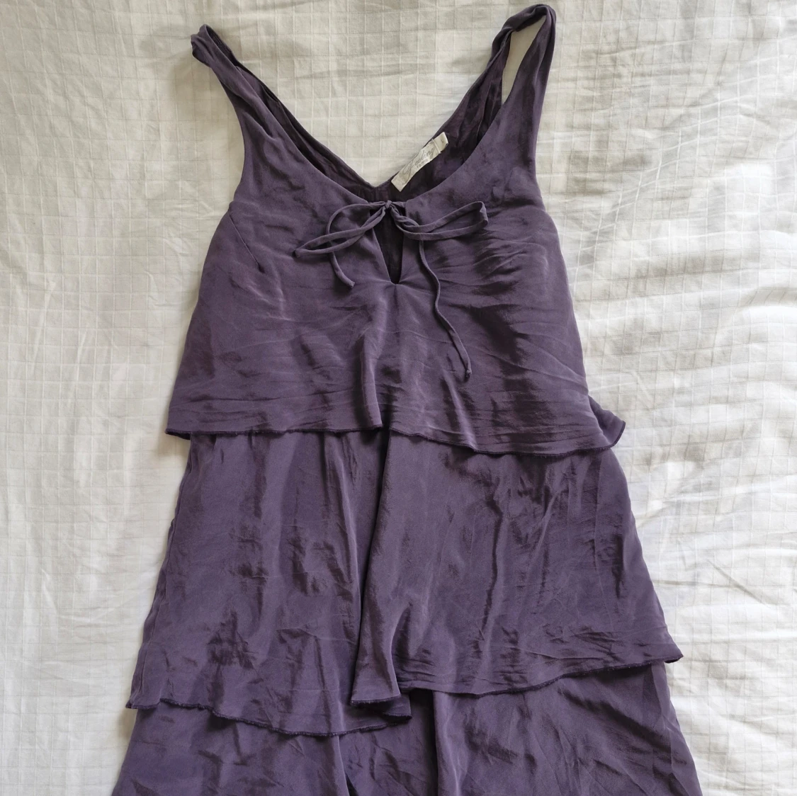 Lila sidenklänning från Feeling