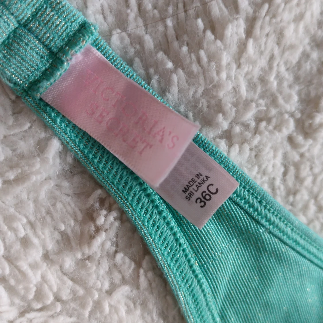 Turkos push up bikiniöverdel med gulddetalj💞 - 4