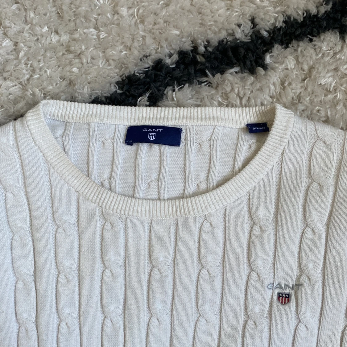 Vit kabelstickad tröja från Gant - 2