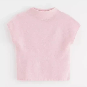 ljusrosa stickad topp med kort ärm - ljusrosa stickad tröja från lindex knappt använd säljer då dem inte används storlek M men passar mig som vanligtvis har S 