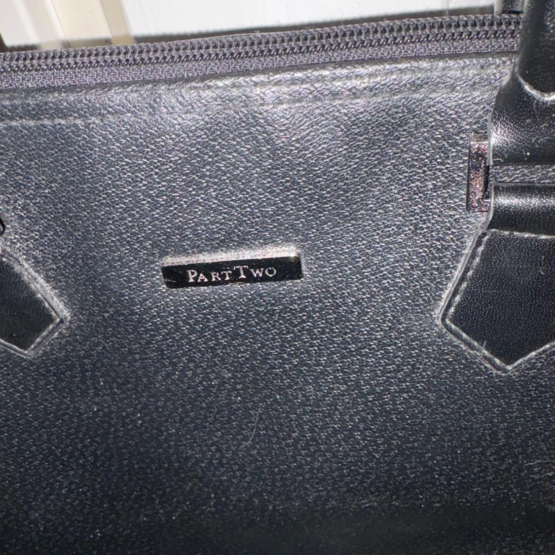 Svart handväska från Part Two - 1