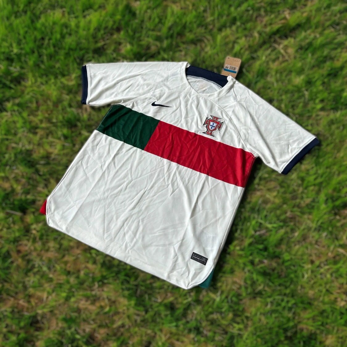 Portugal Nike fotbollströja vit/röd/grön