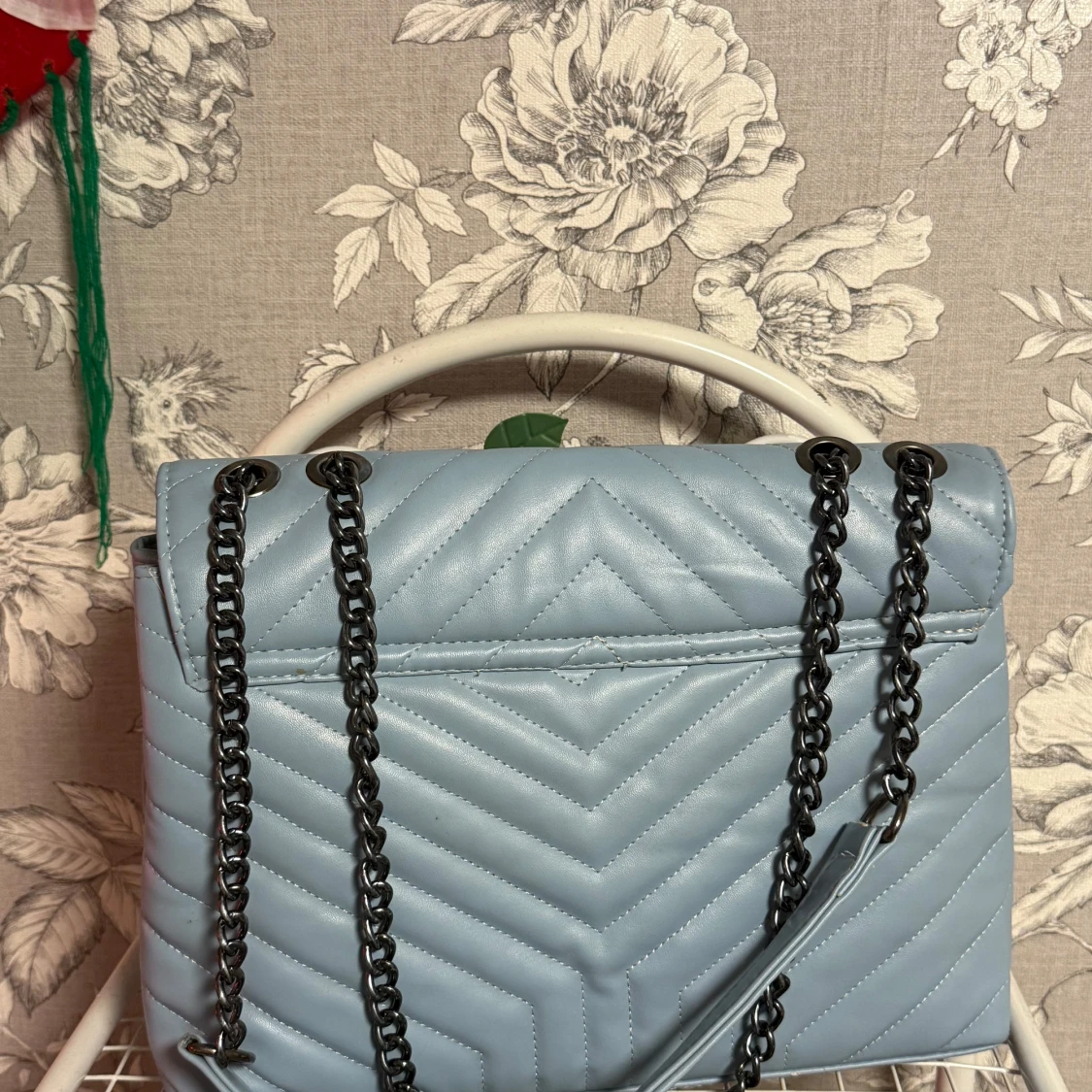Ljusblå quiltad YSL axelväska - 1