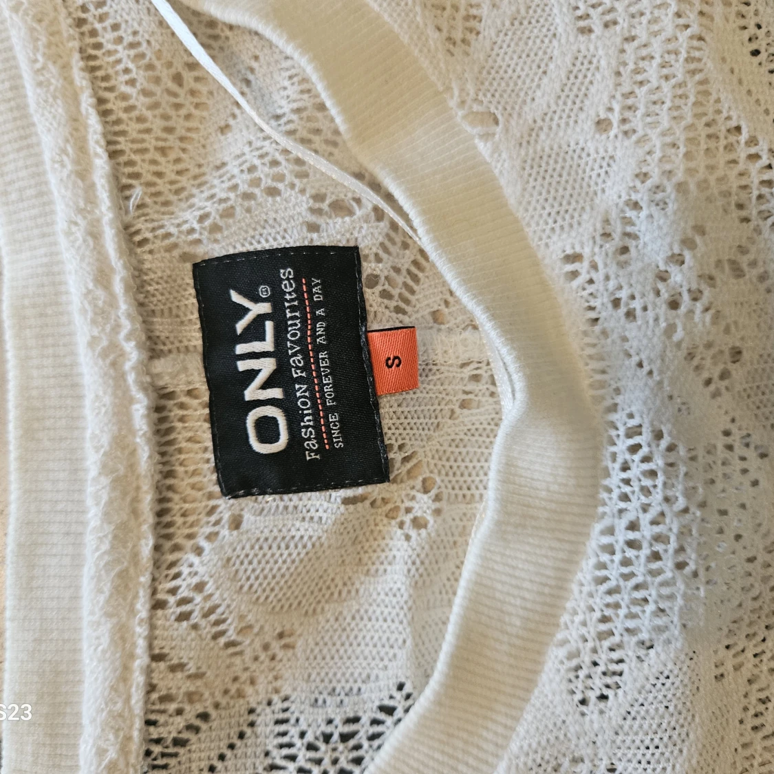 Vit spetsblus från ONLY - 1