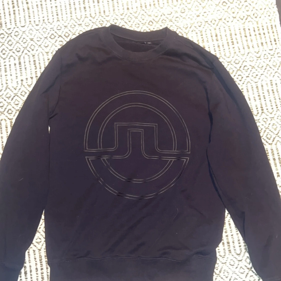 Svart sweatshirt från J.Lindeberg