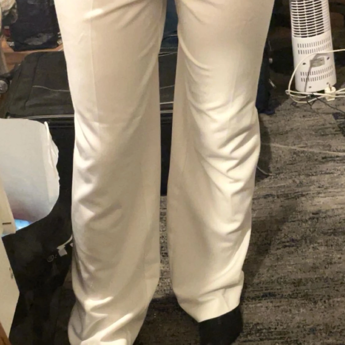 Högmidjade kostymbyxor