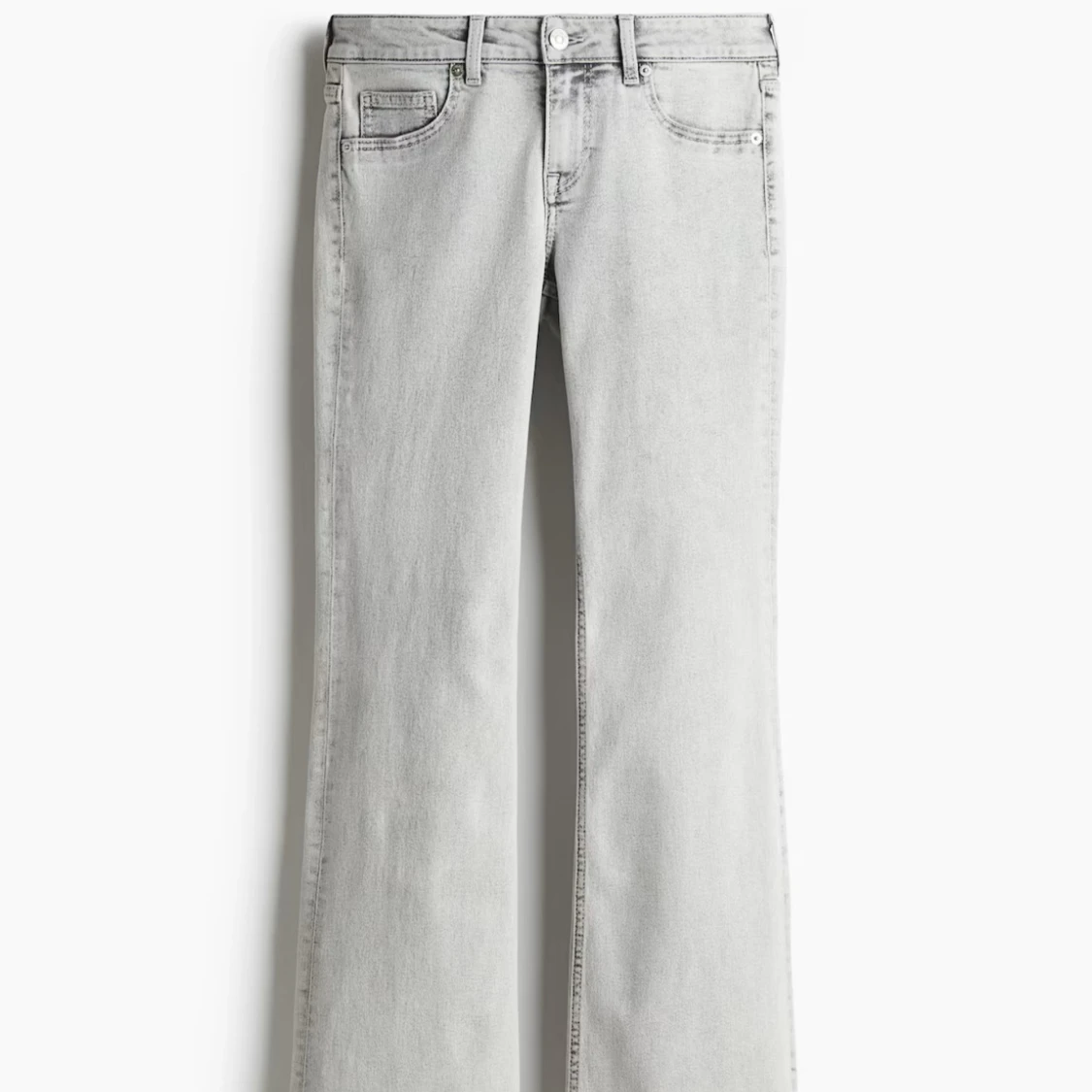 Ljusgrå bootcut jeans från H&M Divided