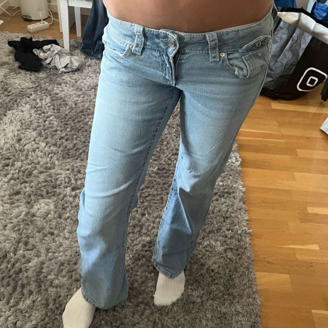 Ljusblå bootcut jeans låg midja - 2