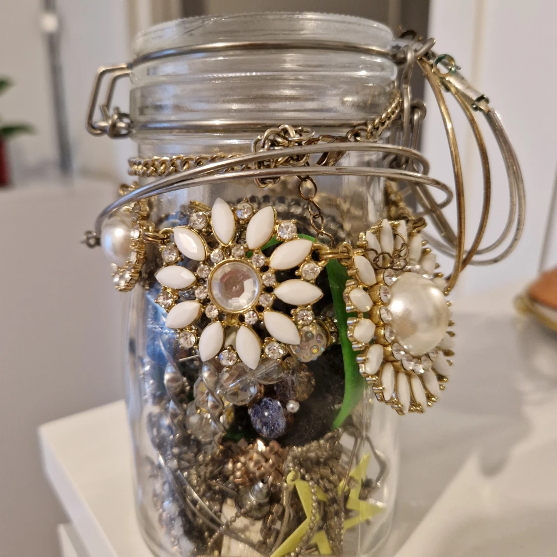 VINTAGE Mystery Jewlery Jar - gold and silver  - 1