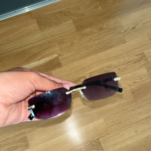 Fina glasögon  - Dm för mer bilder, helst byten