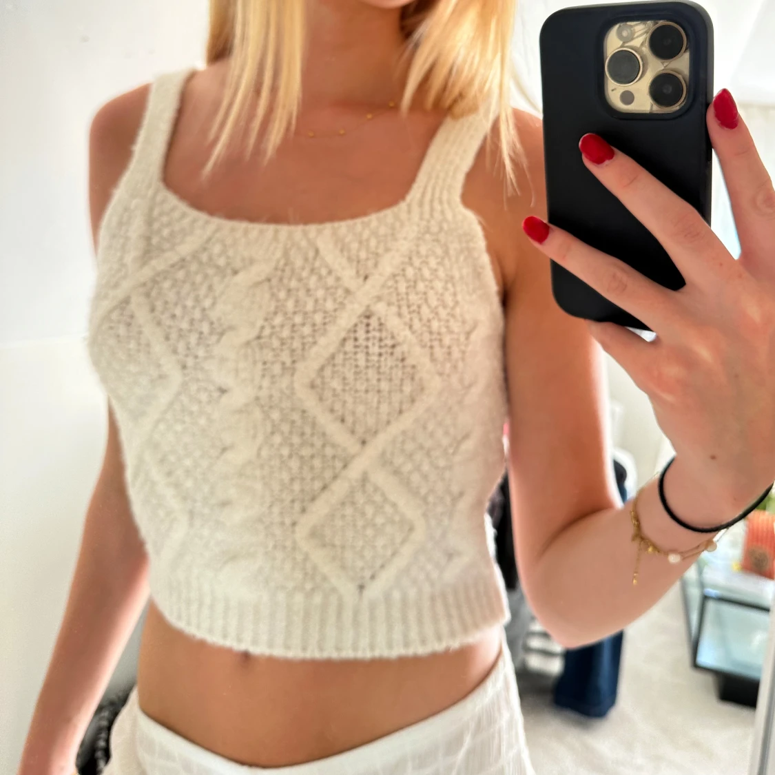 Vit stickad croppad linnetopp från Primark - 2