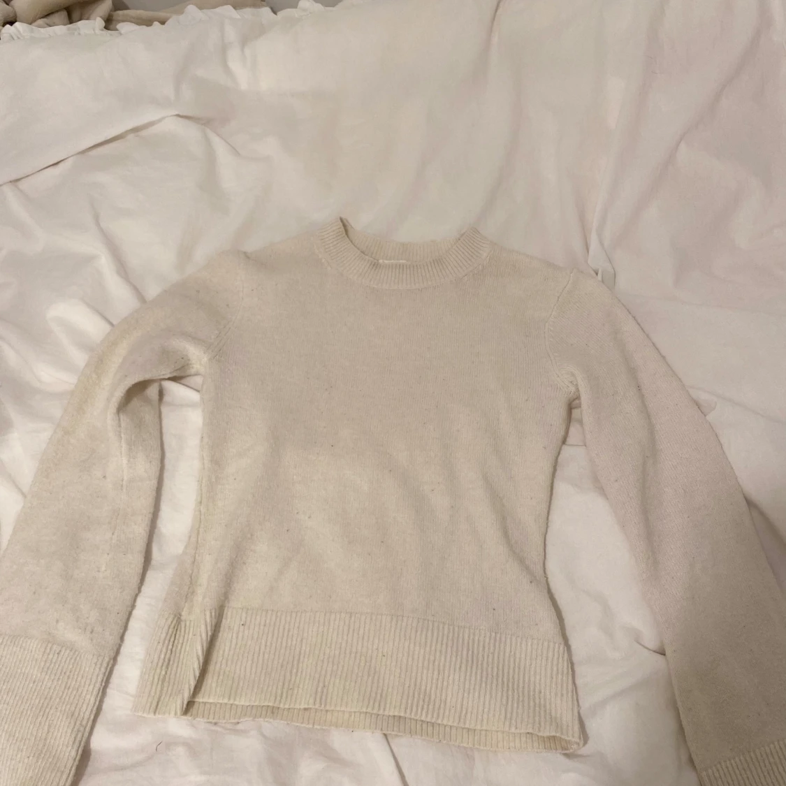 Vit stickad tröja från H&M