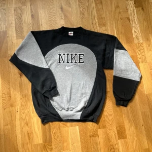 Vintage Nike 90’s Rework Sweater - Ikoniska Nike 90tals tröjan Reworked
