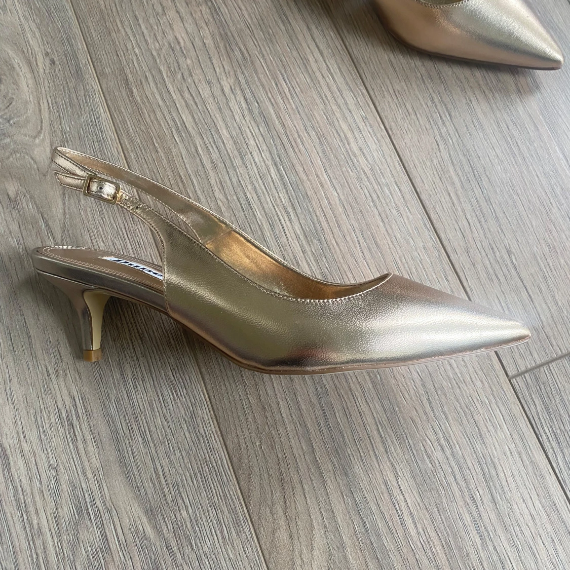 Pumps med spetsig tå  - 1