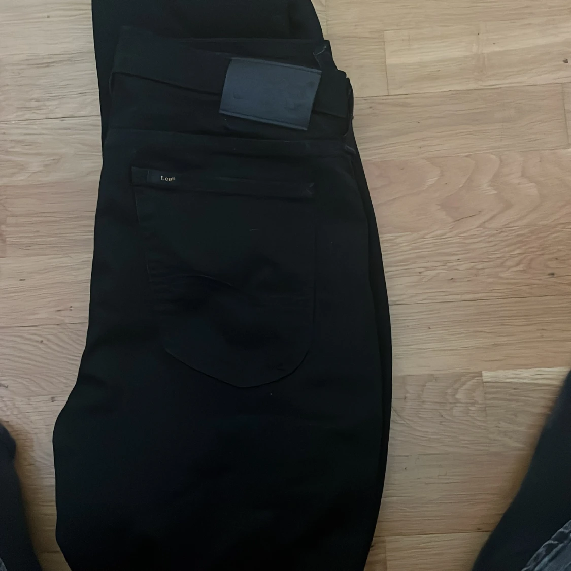 Svarta jeansbyxor från Lee 32/34 - 1