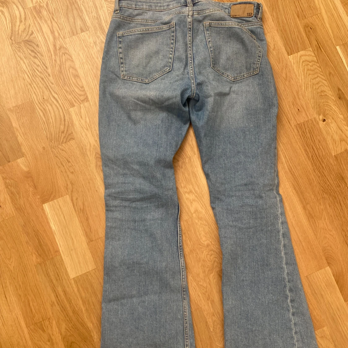 Blå bootcut jeans från 157 - 1