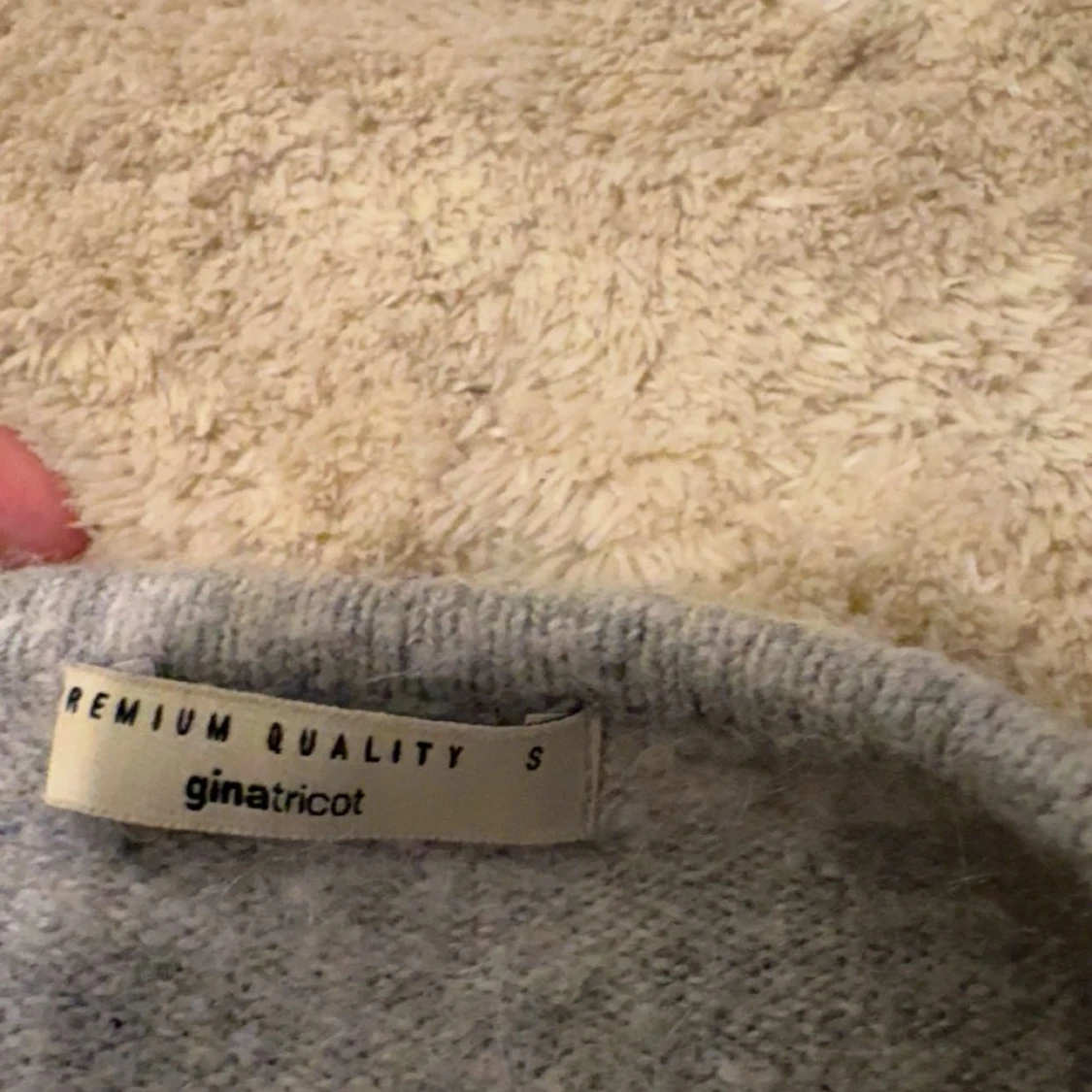 Ljusgrå kofta från Gina Tricot - 1