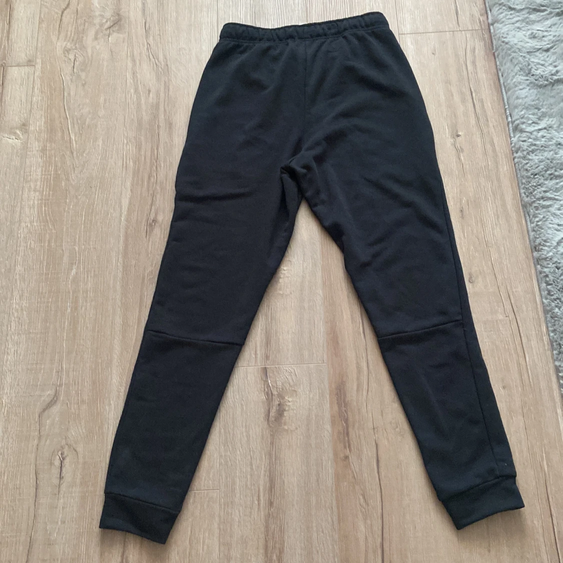 Svarta mjukisbyxor från Nike - 1