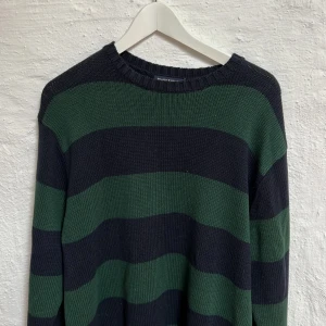 Stickad tröja från brandy - en randig over sized stickad tröja från brandy. Supermysig och fin!