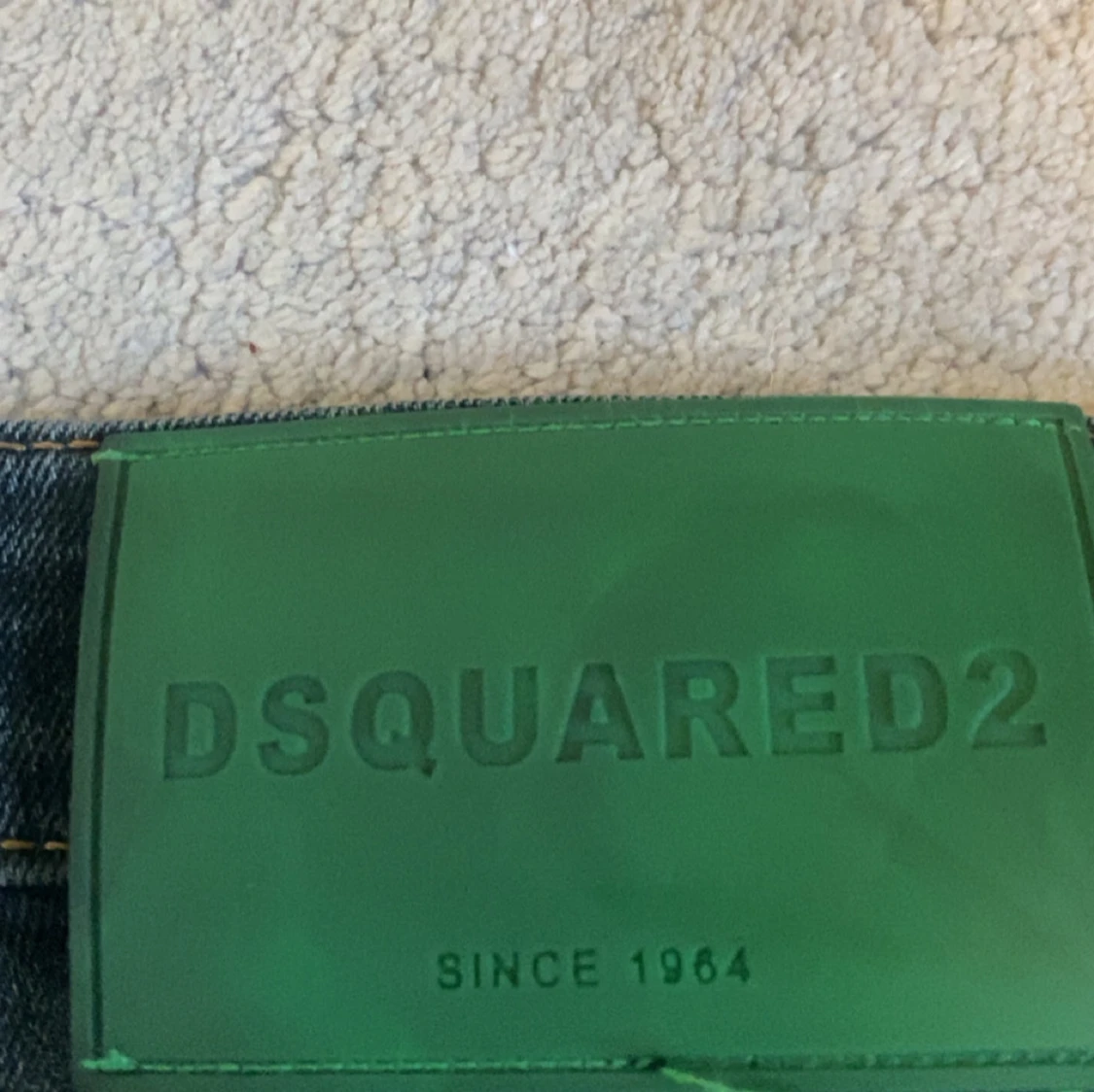 Blå slitna jeans från Dsquared2 med dragkedjedetalj - 3
