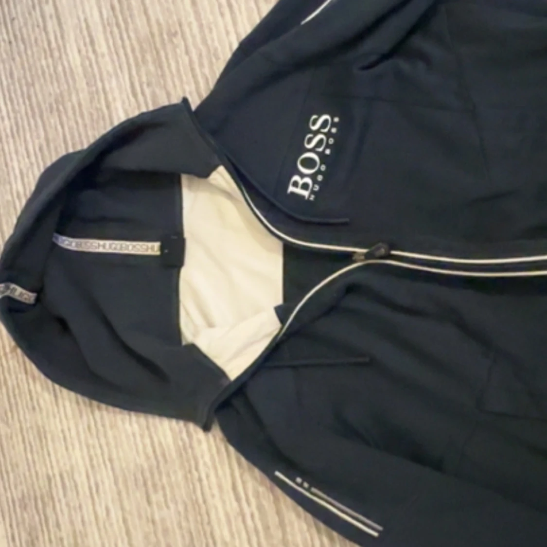 Svart hoodiejacka från BOSS - 2