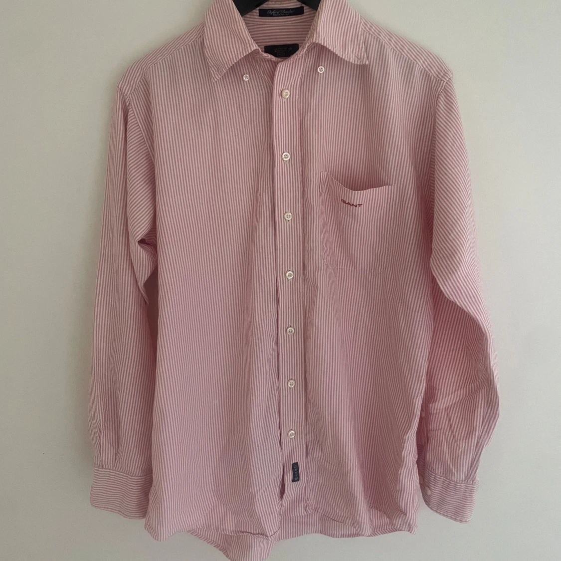 Rosa och vit randig skjorta Gant