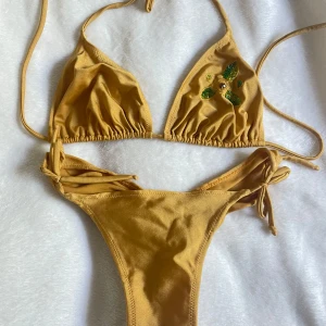 Bikini - Jättefin gul bikini med detalj🐠🫶 köpt utomlands passar xs/s  