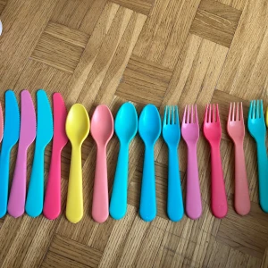 Gaffel - kniv - skedar set paket - Allt på bild - sparsamt använt hittar inga fel  #inspocopaket