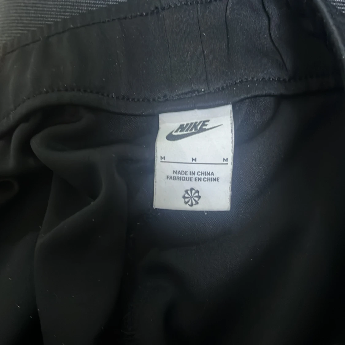 Svarta Nike Air mjukisbyxor M - 3