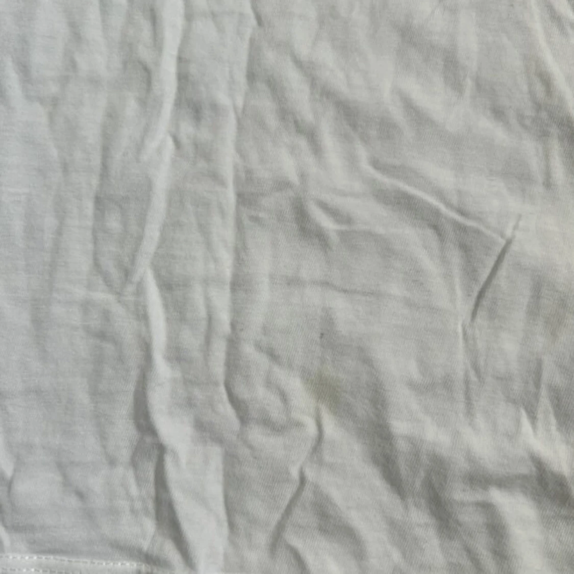 Vit t-shirt med tryckknappar H&M - 1