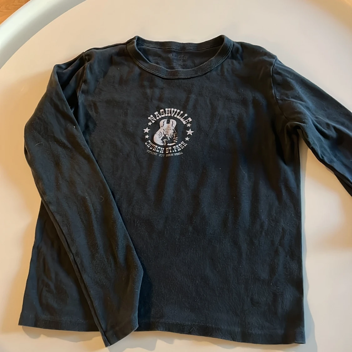 Svart långärmad Nashville-tröja