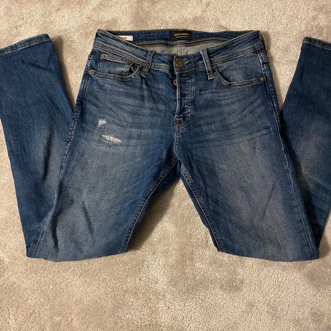 Jack n Jones jeans med slitningar