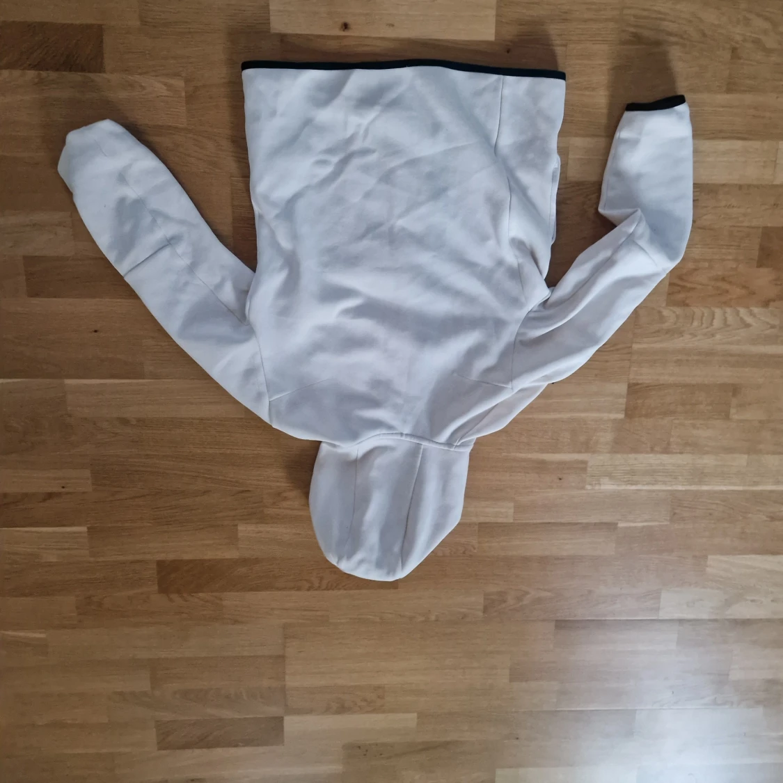 Vit Nike vindjacka med svarta detaljer - 3