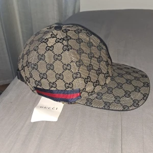 Gucci minibar keps - Helt ny gucci keps med färgen miniblå