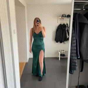 Klänning - Använd en bal, ser som ny ut, storlek Xs/S