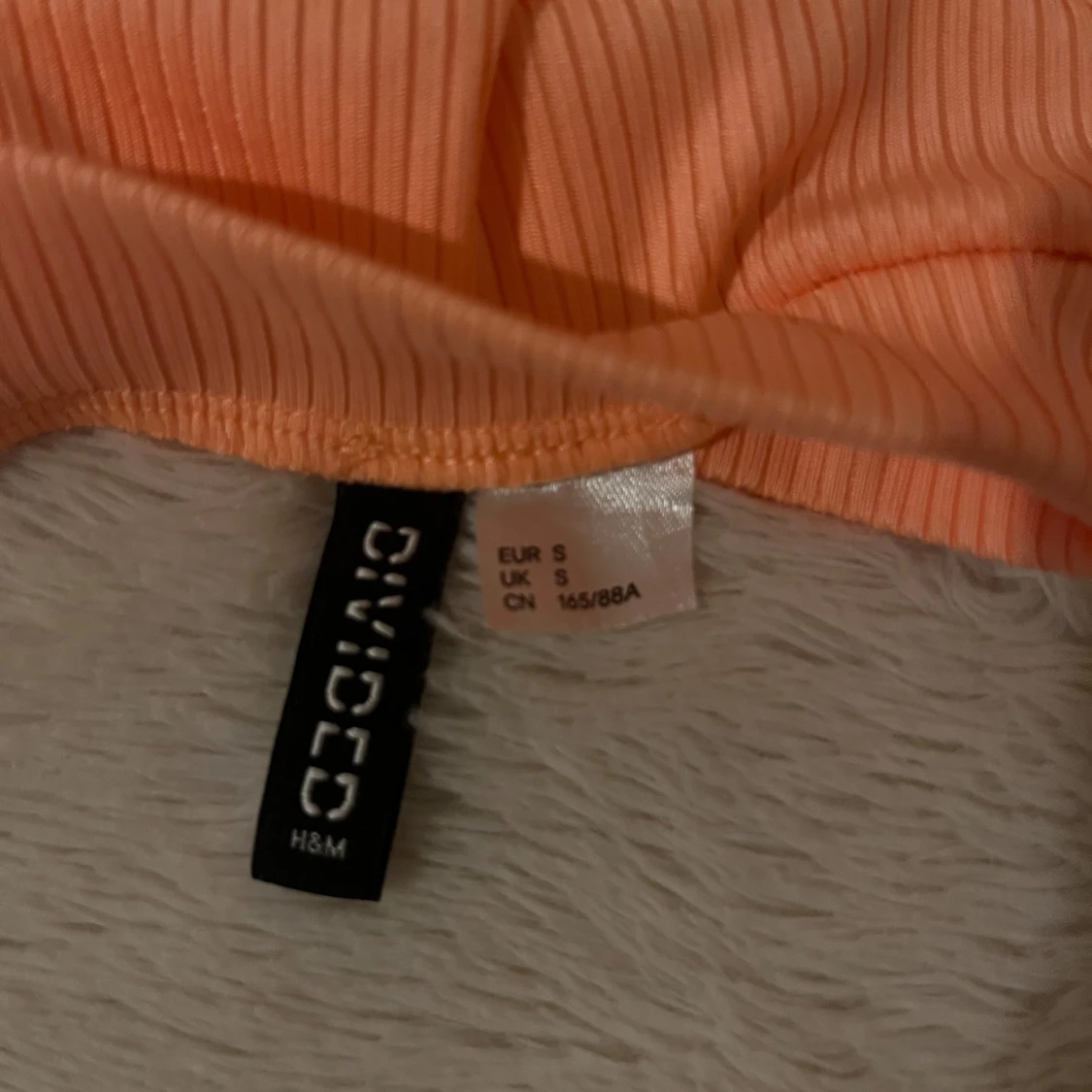Persikofärgad klänning från H&M🧡 - 2