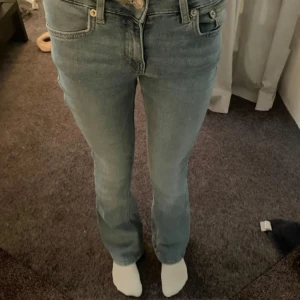 Blå jeans  - Jötte coola blå jeans🥰🥰🥰🥰